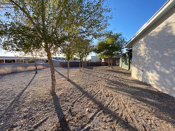 3rd image of 2410 College Dr