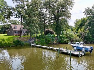 308 Apple Tree Rd, Montross, VA 22520