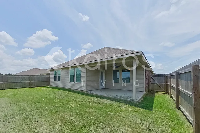 109 Santiago Ct — Photo 18