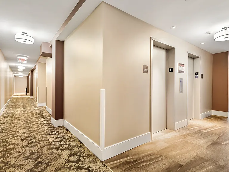 2727 Henry Hudson Pkwy W #507 — Photo 22