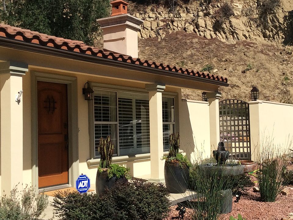 1st image of 4605 Canoga Ave