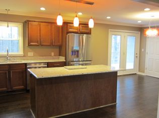 312 Knob Hill Dr, Waverly, TN 37185