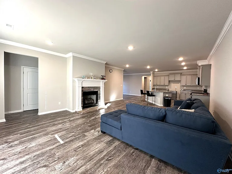 6528 Moon Crest Ln — Photo 6