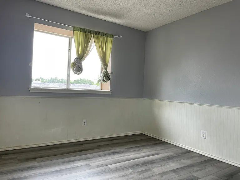 7900 Squire Ln — Photo 22