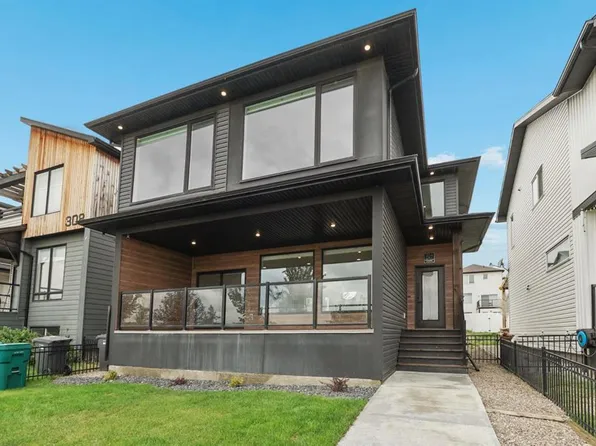 304 E Grassland Blvd W, Lethbridge, AB T1J 5V1