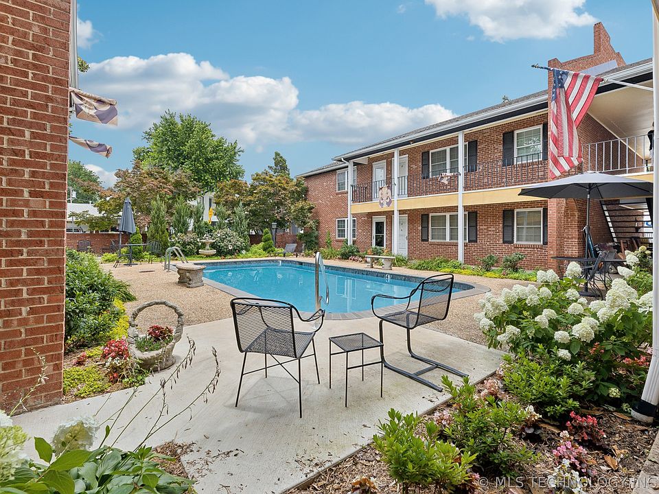 1st image of 3701 S Riverside Dr W #12