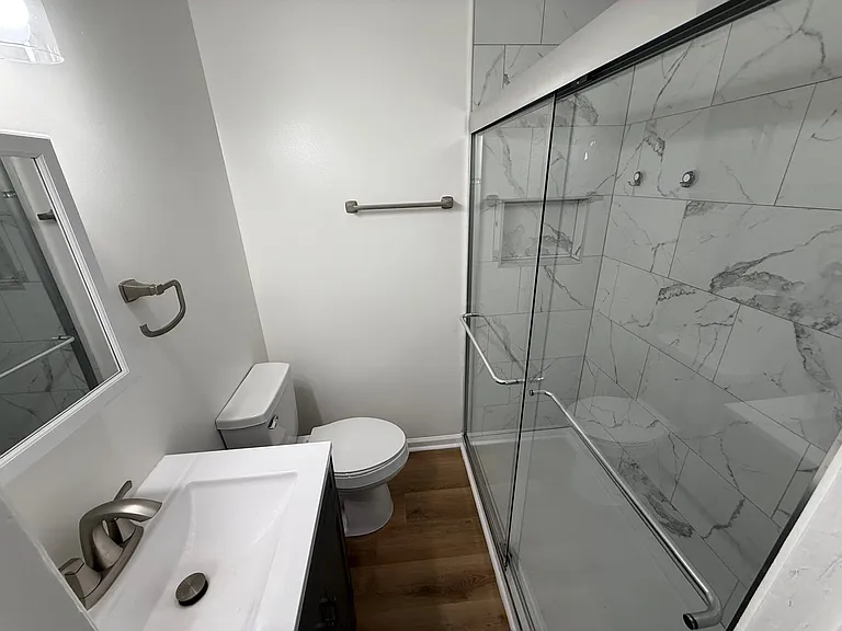 2605 Grimes St — Photo 4