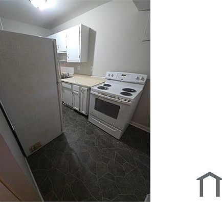 3rd image of 225 Ben Nevis Rd