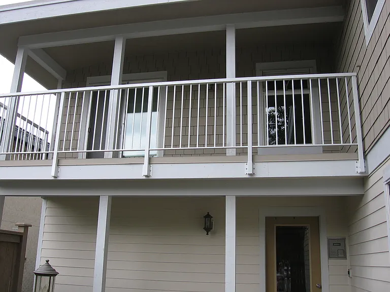 10528 Midvale Ave N #201 — Photo 2