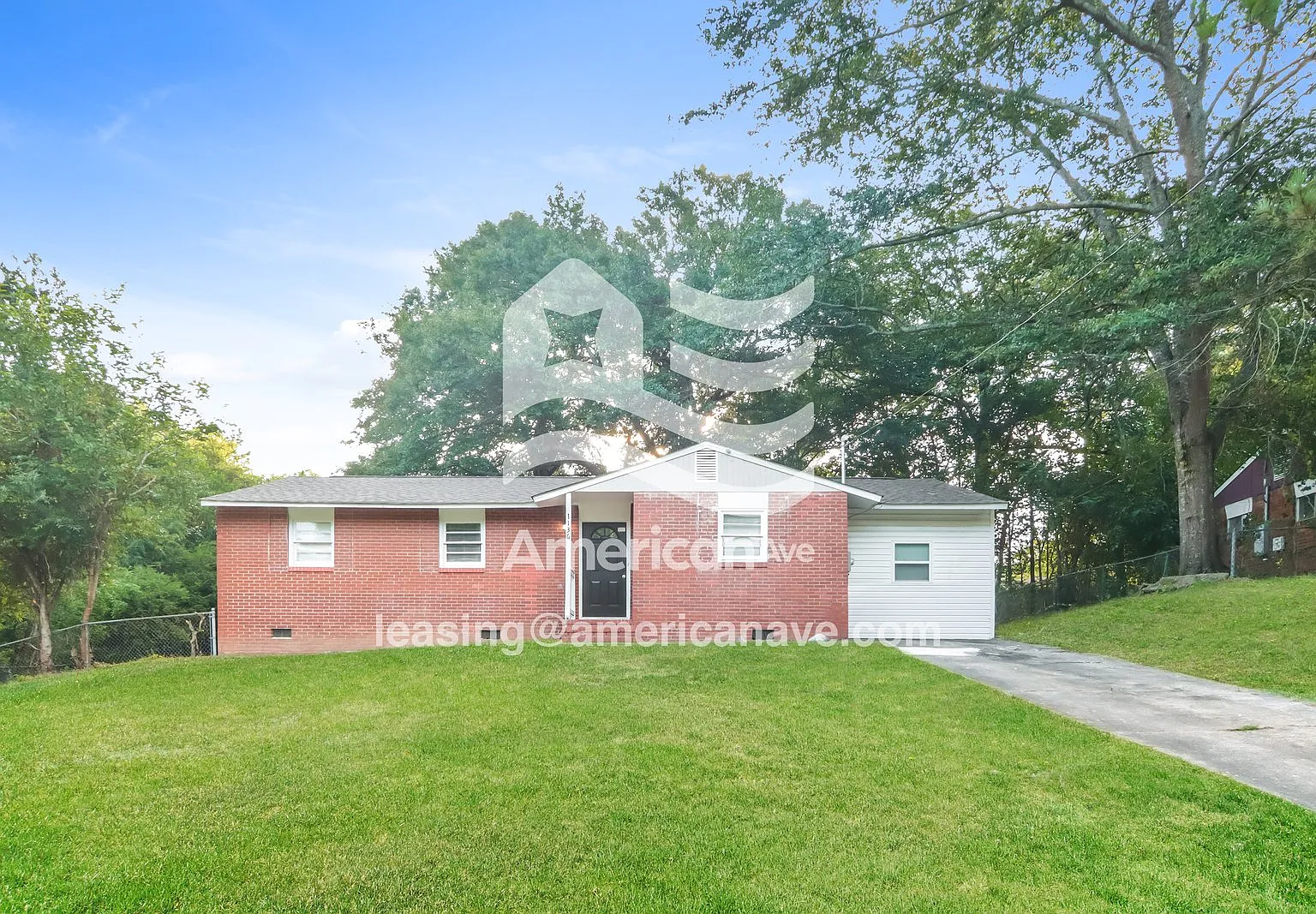 3 bed, 2.0 bath, 1275 sqft, $947 — Photo 1