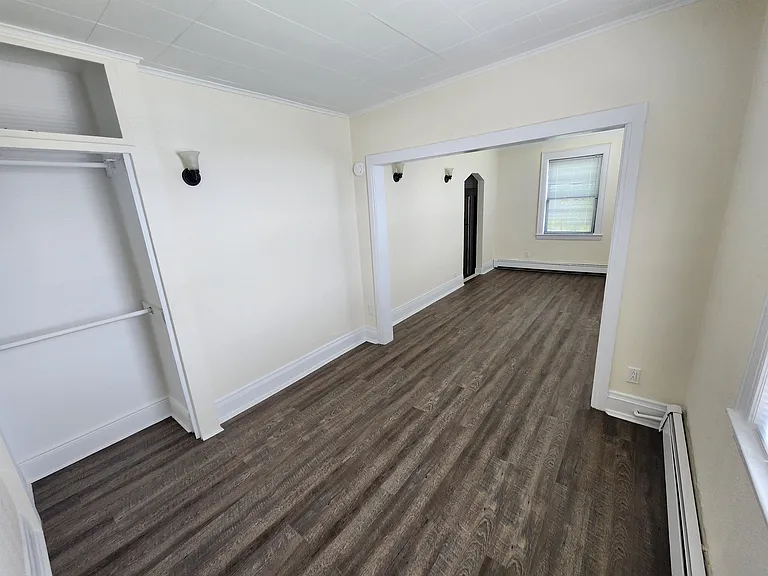 432 Broad Ave #2 — Photo 2