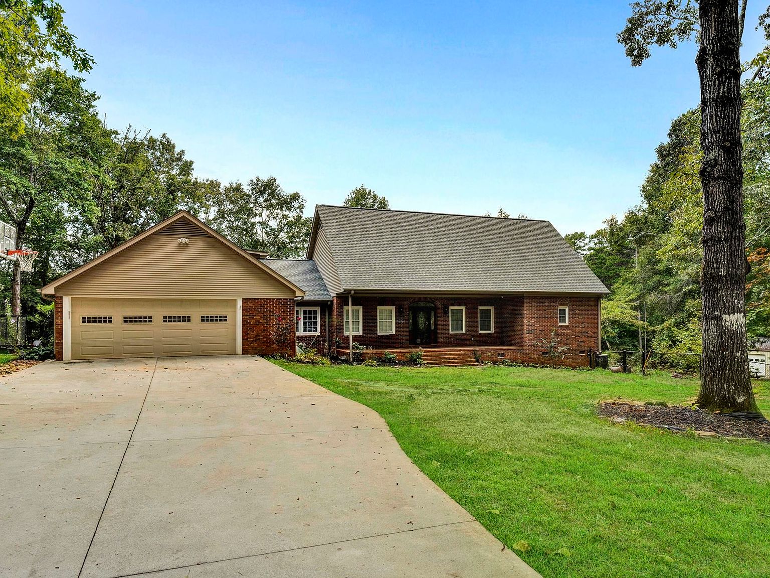 104 Cindy Ln, Easley, SC 29642 MLS 304097 Zillow