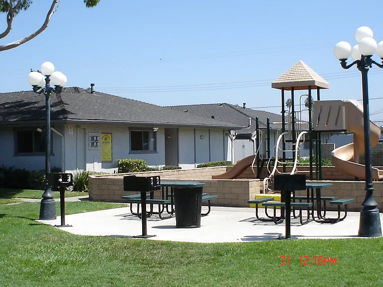 Arbor Glen Apartment Homes — Photo 3
