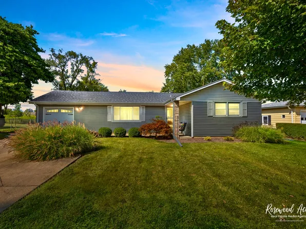 115 E 2740s Rd, Kankakee, IL 60901