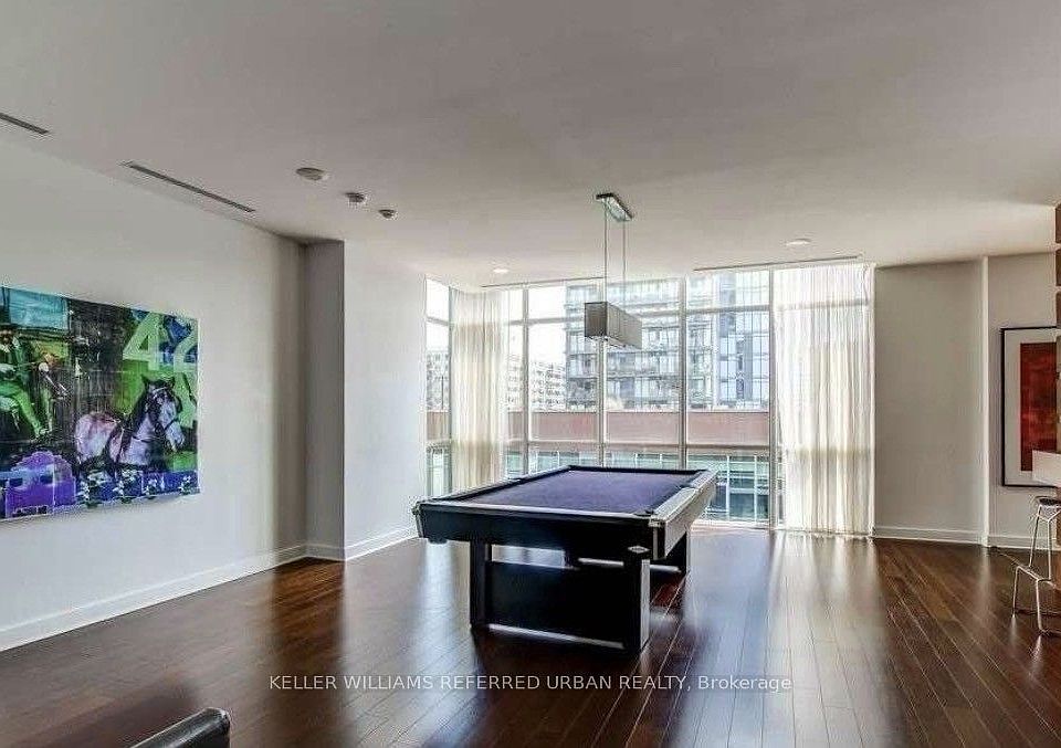 27th image of 112 George St S #S325