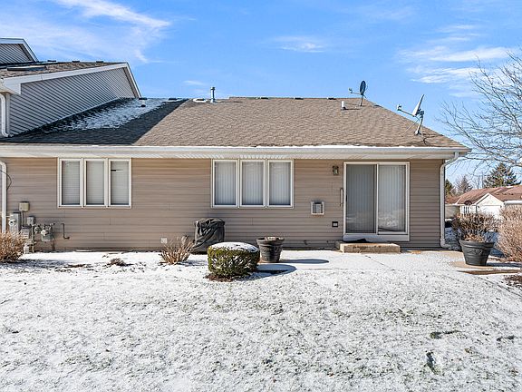 2nd image of 815 Bruce Robert Ln