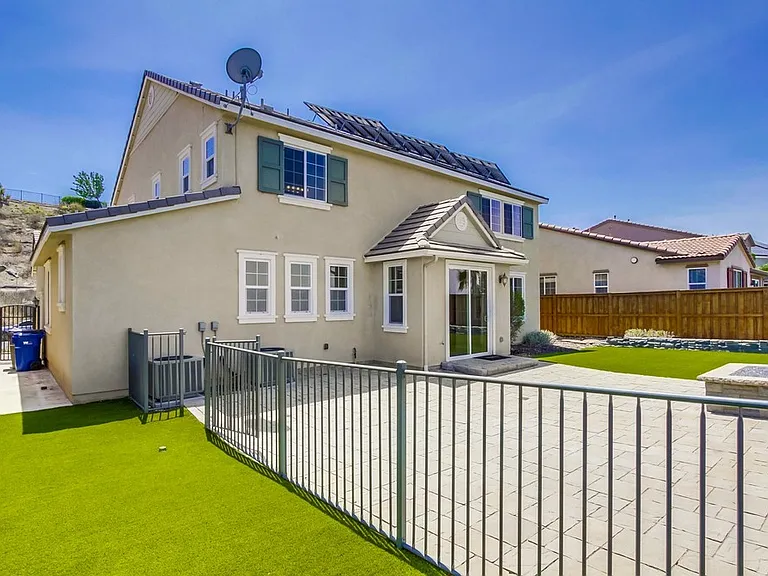 5102 Sevilla St — Photo 6