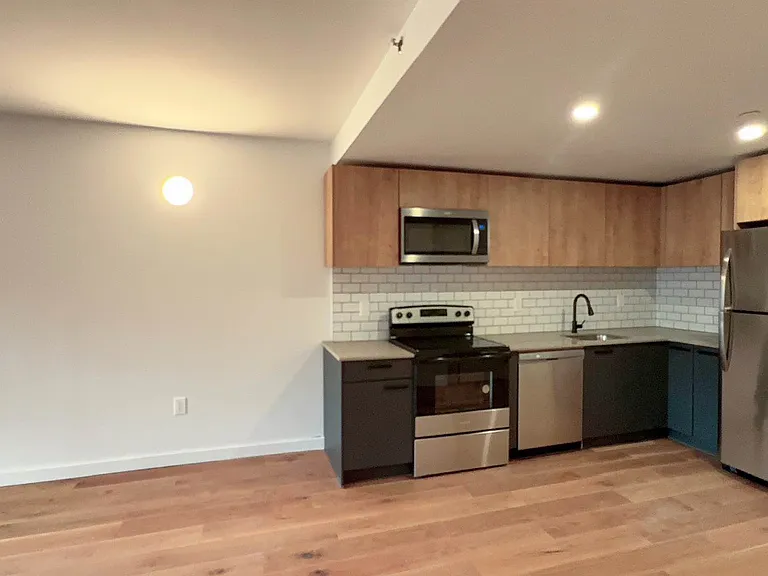 336 E 112th St #430 — Photo 5