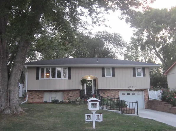 10247 V St, Omaha, NE 68127