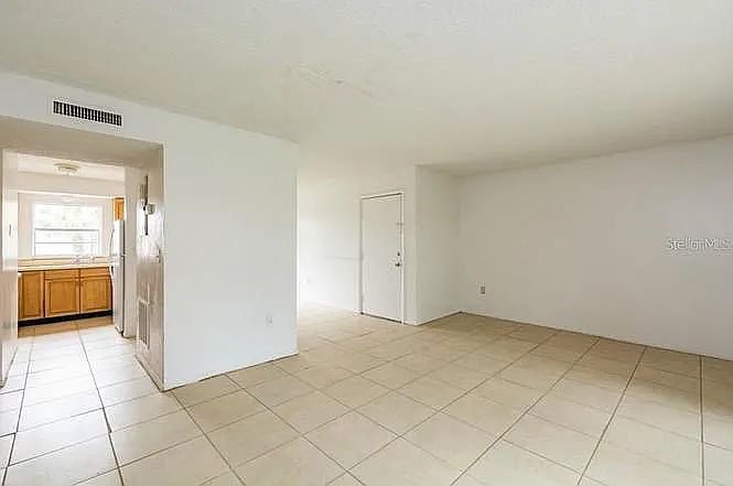 2nd image of 301 E Wellington Ct APT D