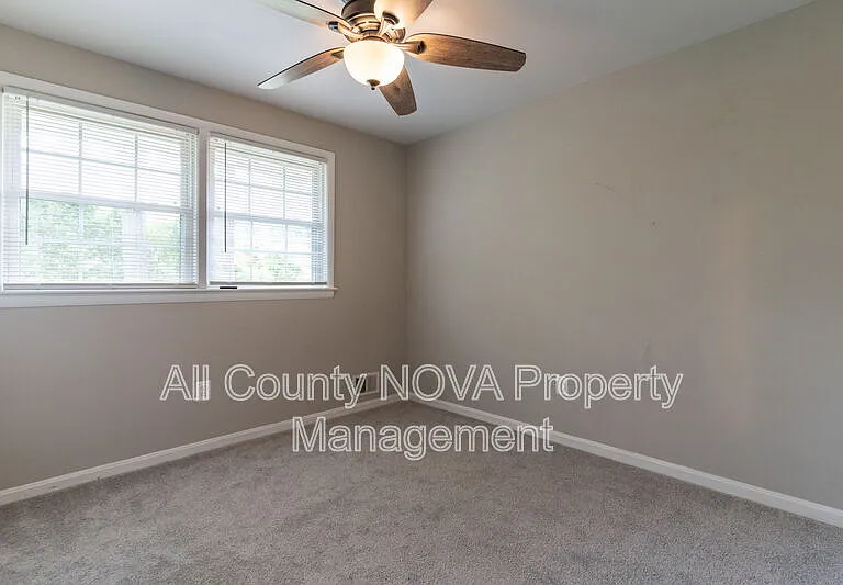 4126 Lenox Dr — Photo 24