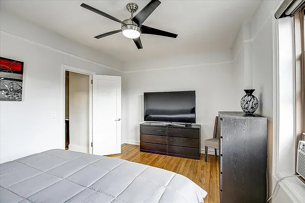 Sold by Compass | media 9
