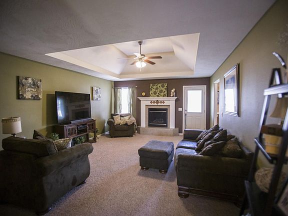 5th image of 3978 S El Salvador Ave
