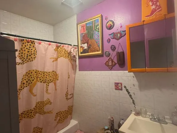 839 Halsey Street image 9 of 14