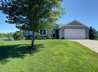 10849 Pine Cone Ct, WEST OLIVE, MI 49460
