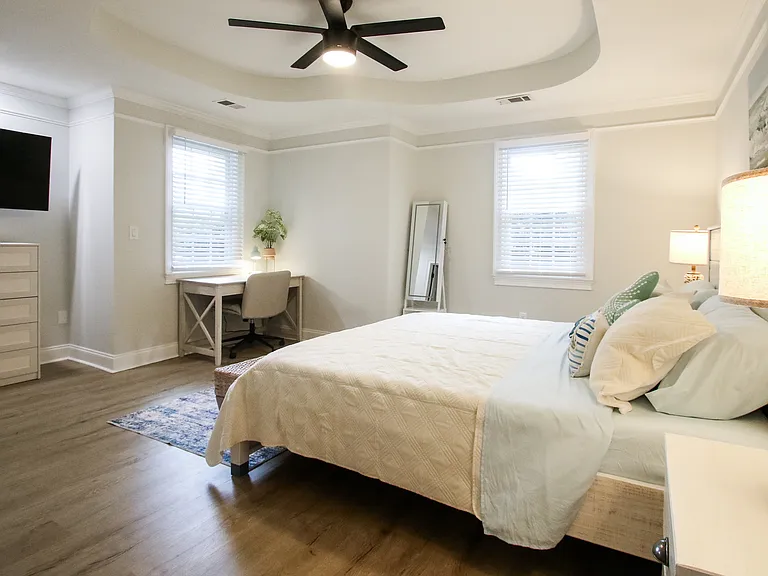 210 Newton Ave — Photo 40