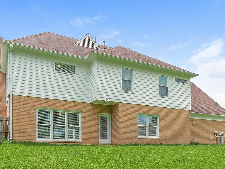 1776 Lichfield Ct — Photo 15