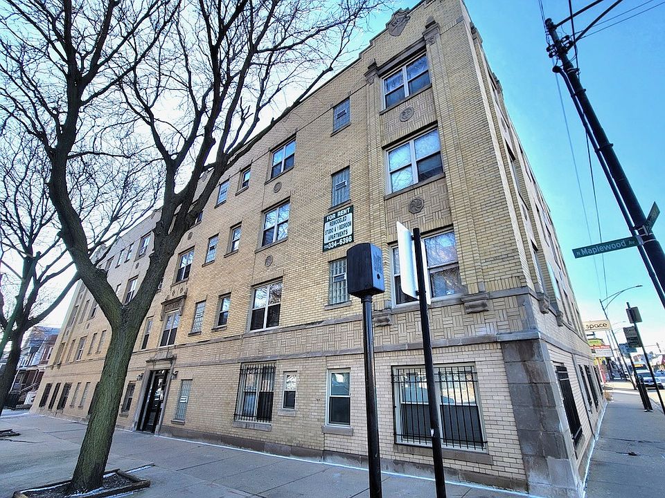 1st image of 4756 N Maplewood Ave APT 302
