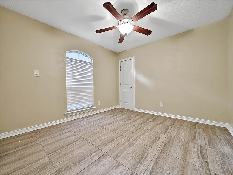 5107 Girnigoe Dr — Photo 20