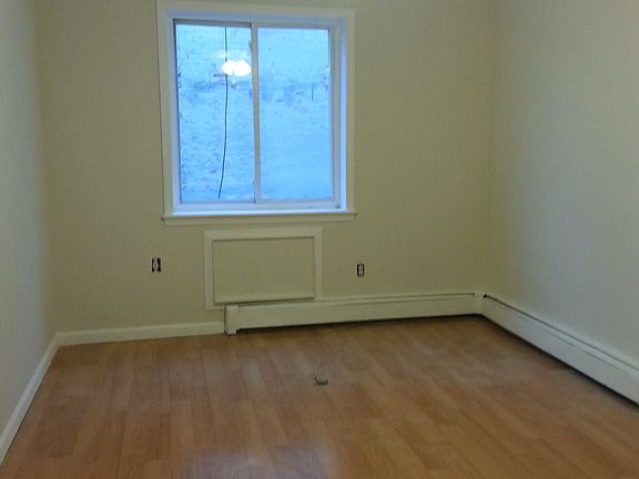 3rd image of 168 Stockholm St #3