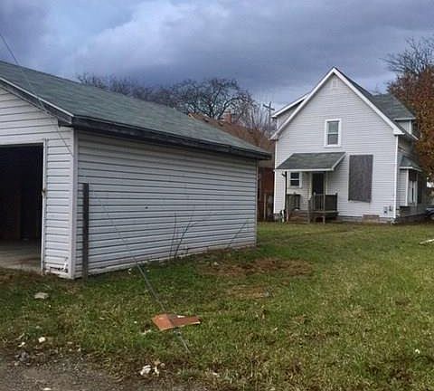 3rd image of 1303 Grand Ave