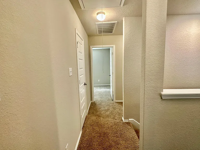 2505 Marty Way — Photo 21