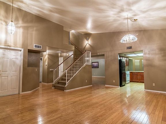 5th image of 7644 S Sugarberry Dr