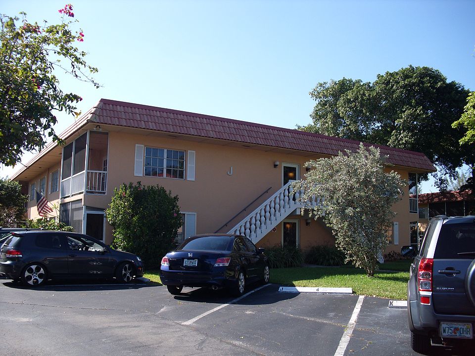 1st image of 1940 NE 2nd Ave APT 207J