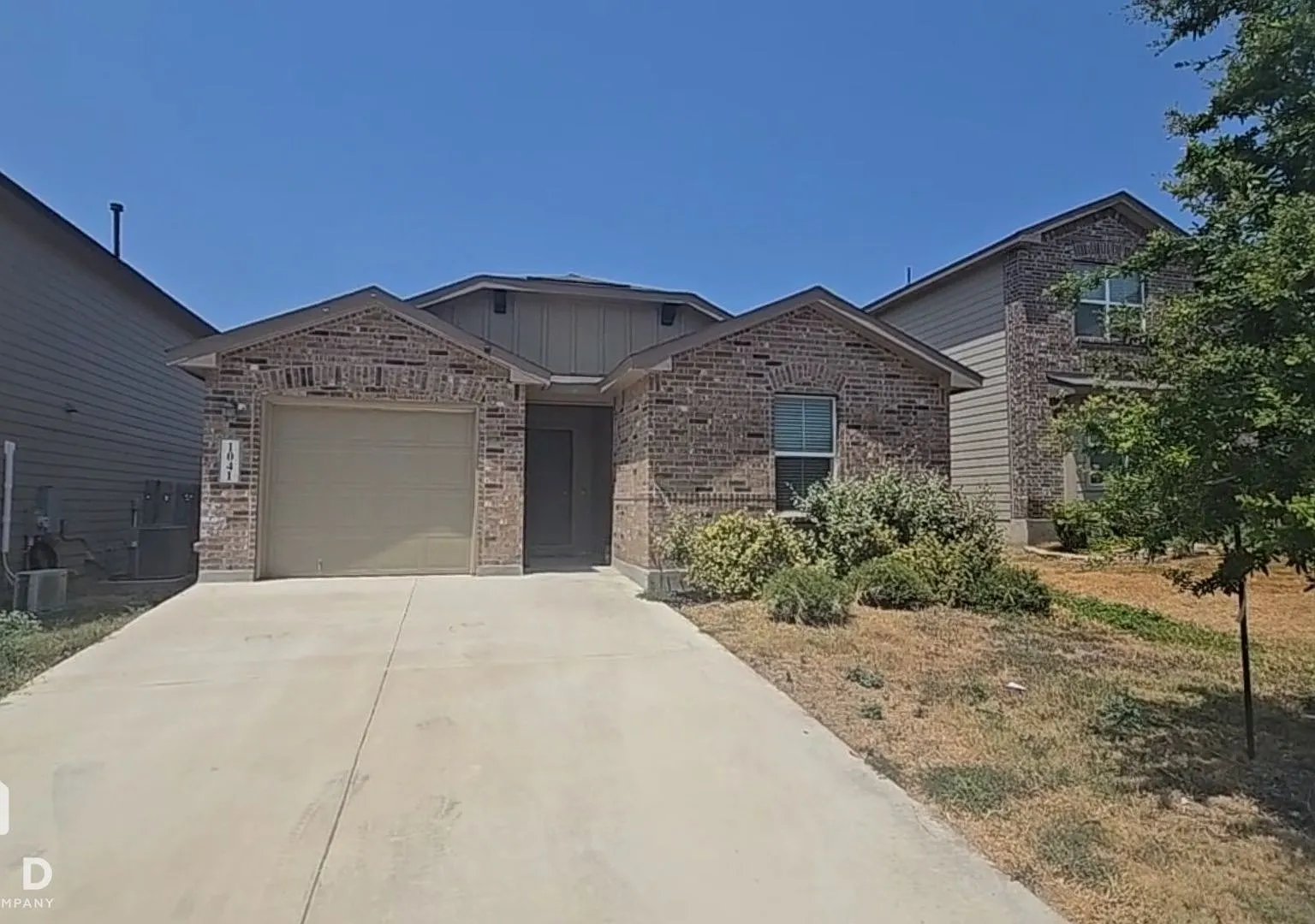 3 bed, 2.0 bath, 1310 sqft, $1,599 — Photo 1
