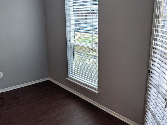 3rd image of 420 W Heritage Dr APT 112