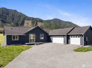 387 Pleasant Valley Rd, Mineral, WA 98355