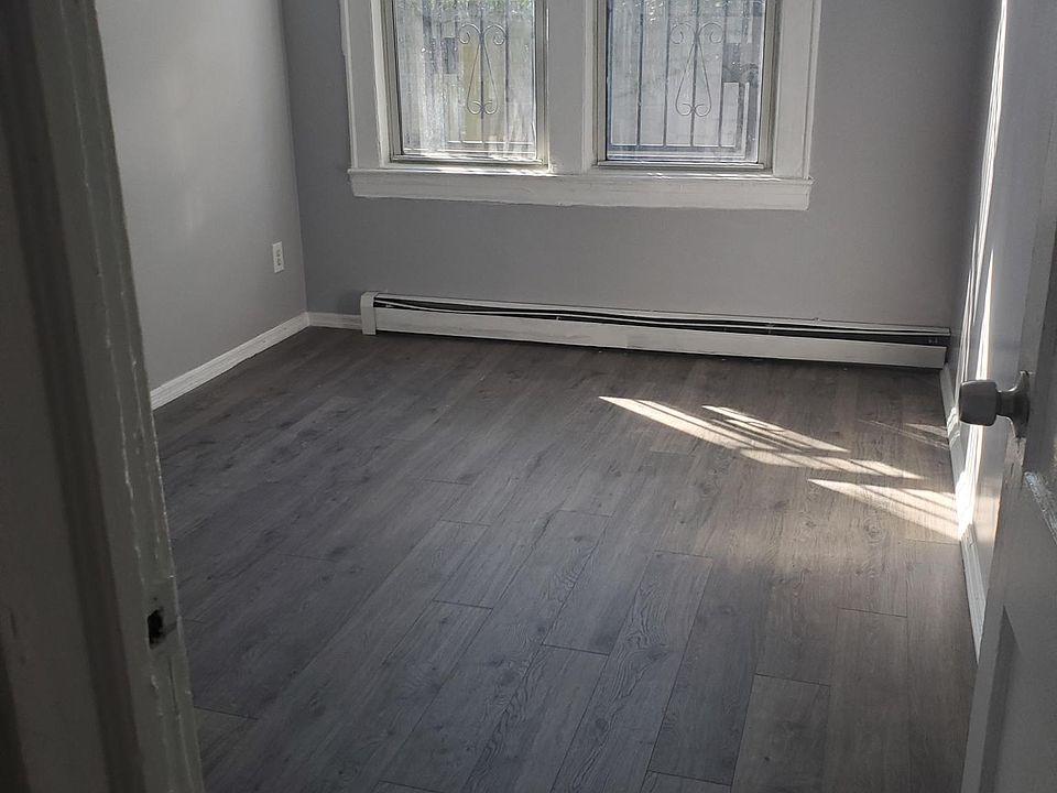 1st image of 61 Schley St #1R