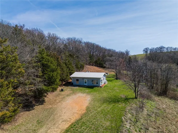 3369 County Road 608, Berryville, AR 72616