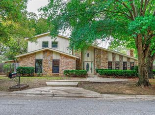 806 Aspen Rd, Gainesville, TX 76240