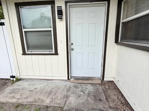 3744 135th Ave APT A, Largo, FL 33771