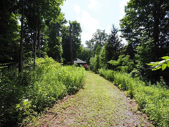 4th image of 759 Youngs Corners Rd
