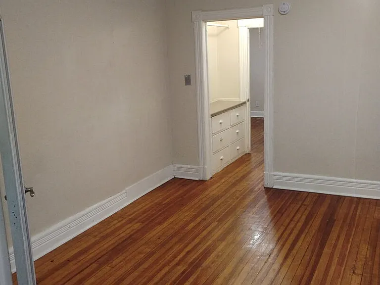 864 Madison Ave — Photo 13