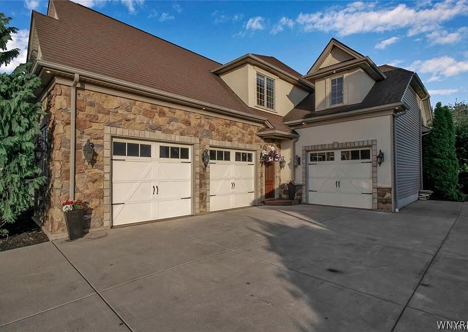 4151 Ridgefield Ter, Hamburg, NY 14075 Zillow