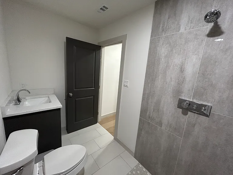 6917 Allview Ln — Photo 11