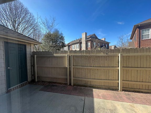 4th image of 5269 Elston Ln
